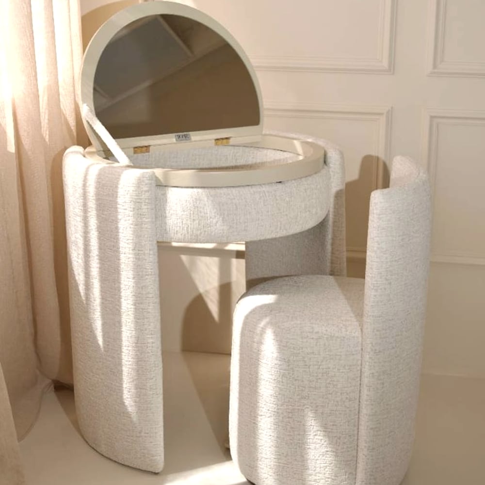Open, mirror upright, chair tucked under